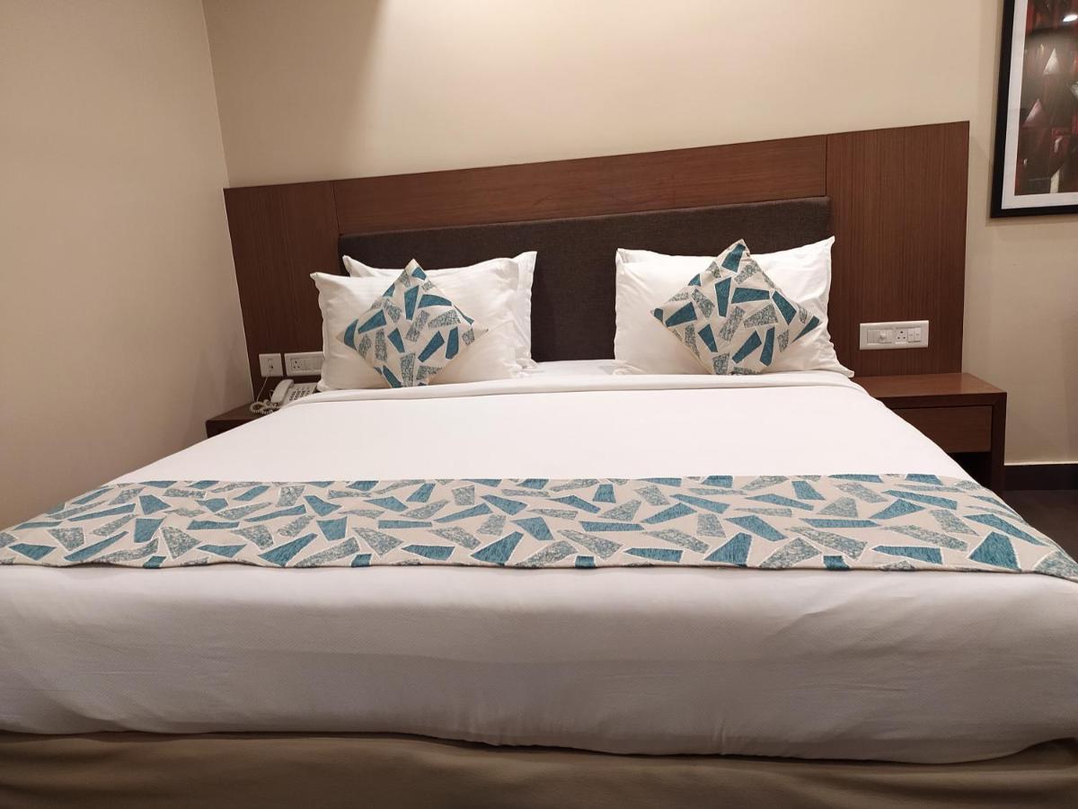 מלון Adur Park Residency Adoor מראה חיצוני תמונה