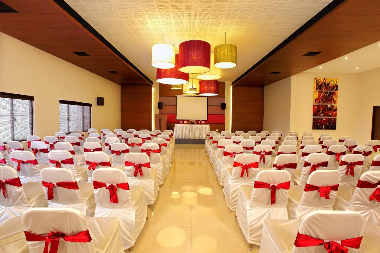מלון Adur Park Residency Adoor מראה חיצוני תמונה