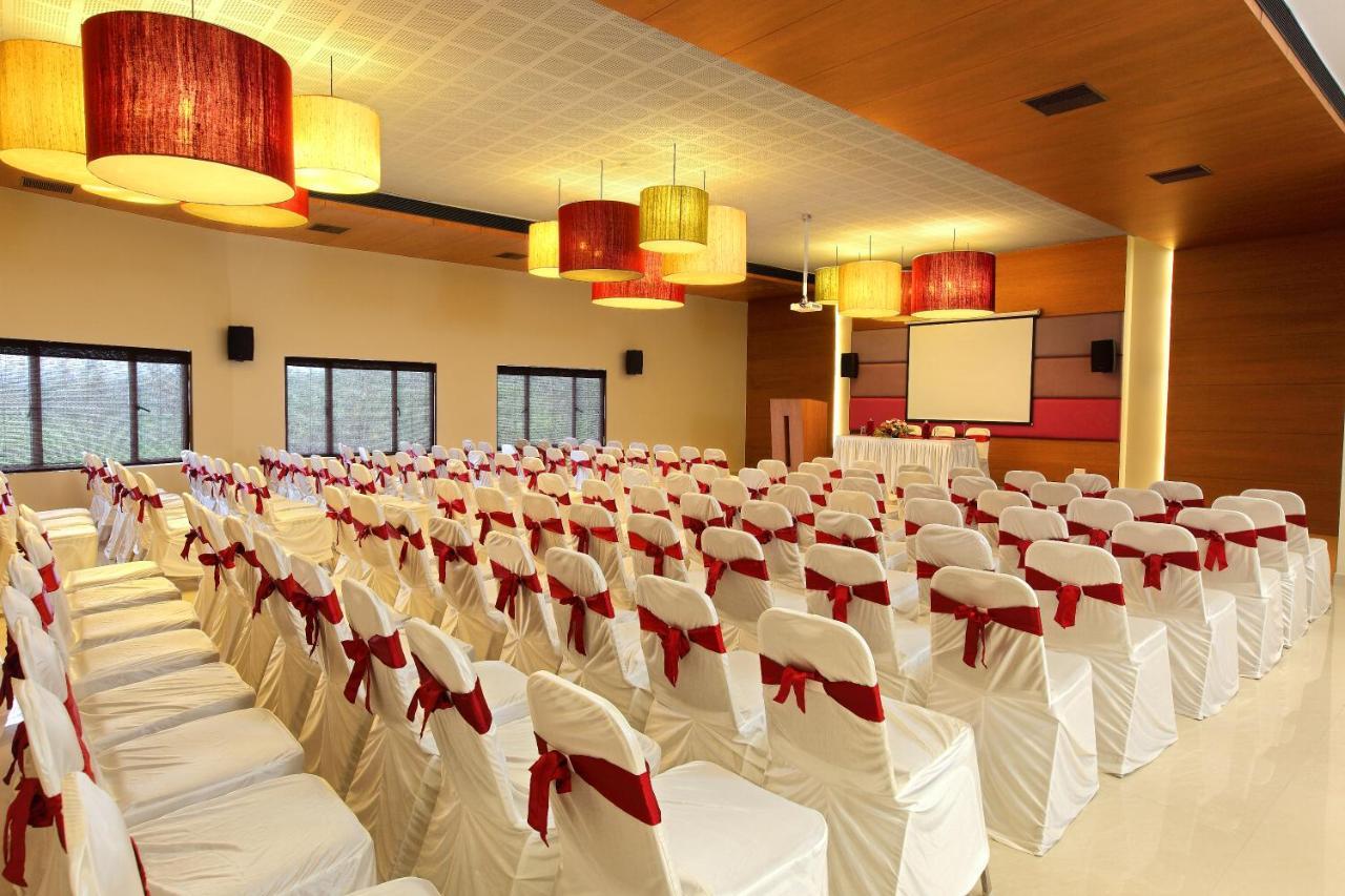 מלון Adur Park Residency Adoor מראה חיצוני תמונה